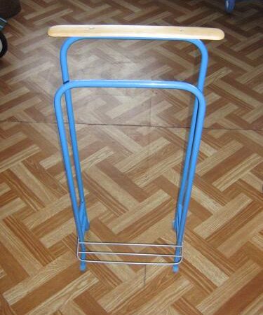 Детская вешалка для одежды и обуви